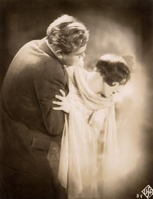 Asphalt (1929)